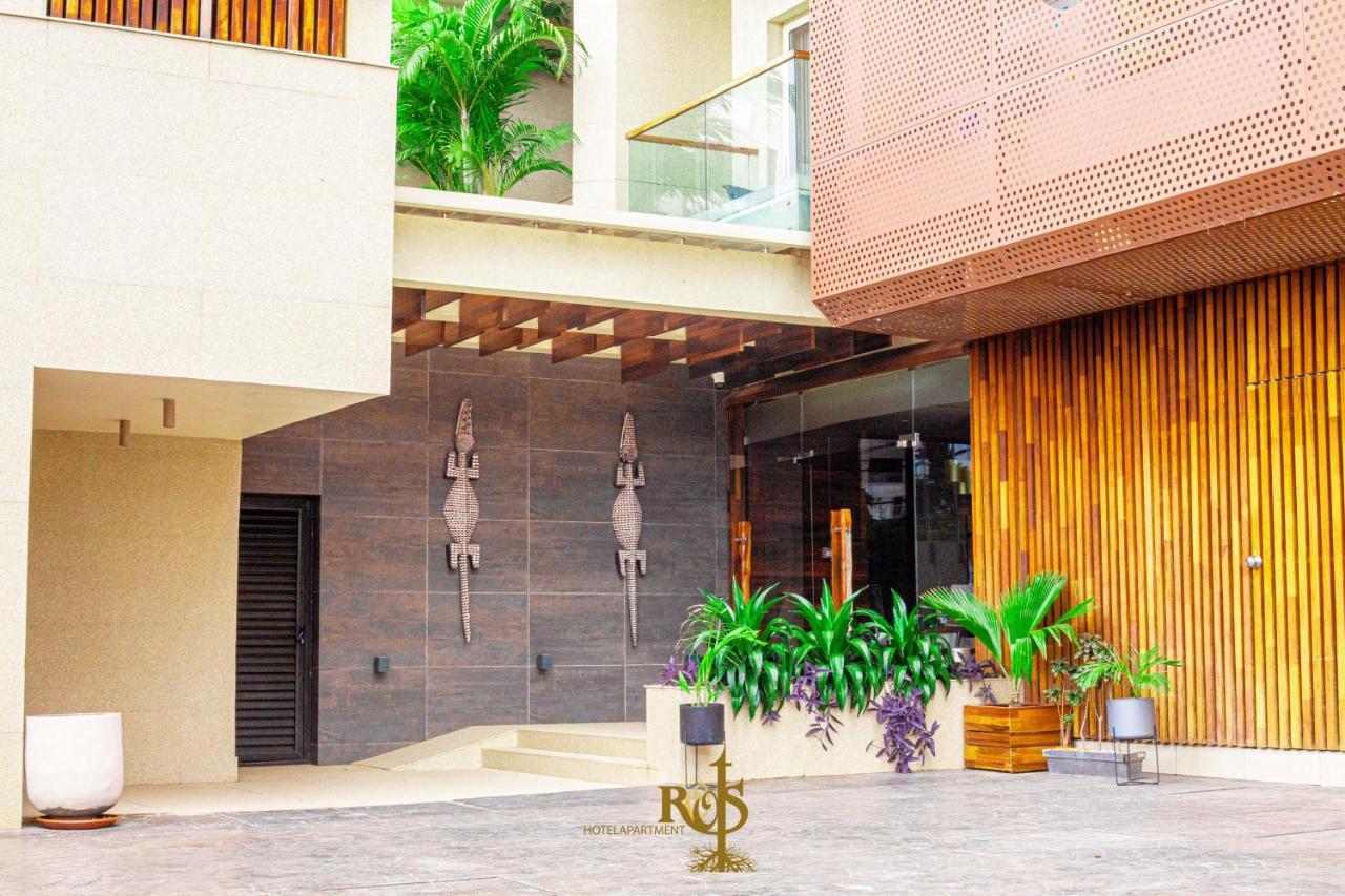 Roots Hotel Apartments Abidjan Ngoại thất bức ảnh