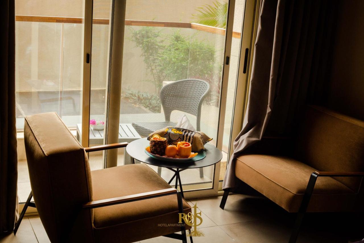 Roots Hotel Apartments Abidjan Ngoại thất bức ảnh