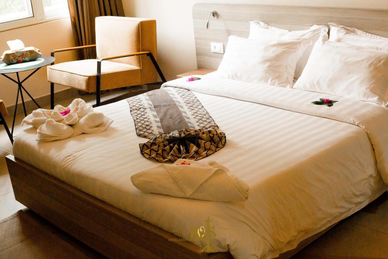 Roots Hotel Apartments Abidjan Ngoại thất bức ảnh