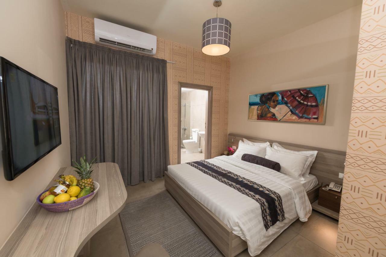 Roots Hotel Apartments Abidjan Ngoại thất bức ảnh