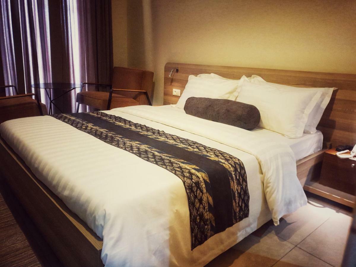 Roots Hotel Apartments Abidjan Ngoại thất bức ảnh